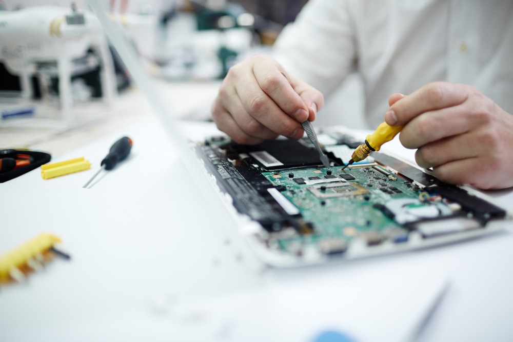 Laptop & Desktop Repair Services
